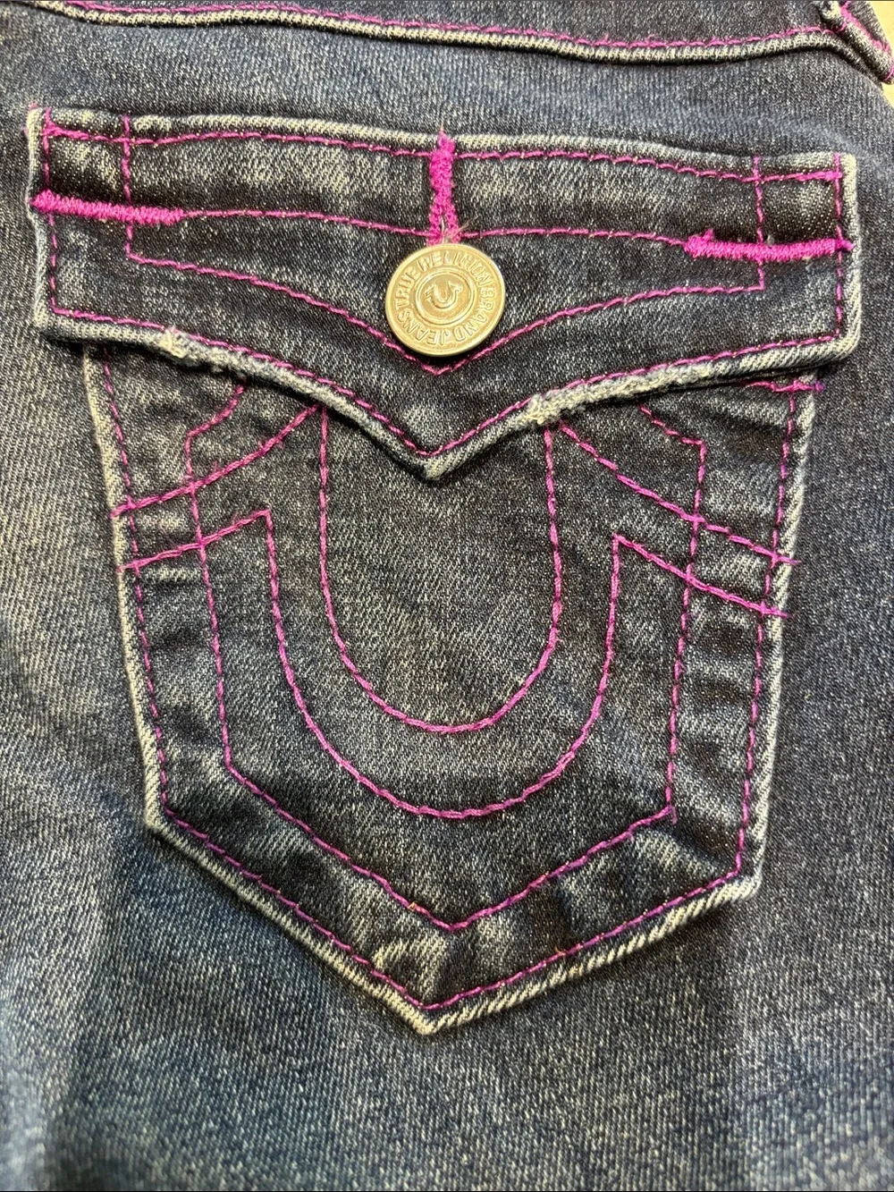 True Religion Skinny Jeans in Dark Blue with Purple Stitching - Picture 10 of 11
